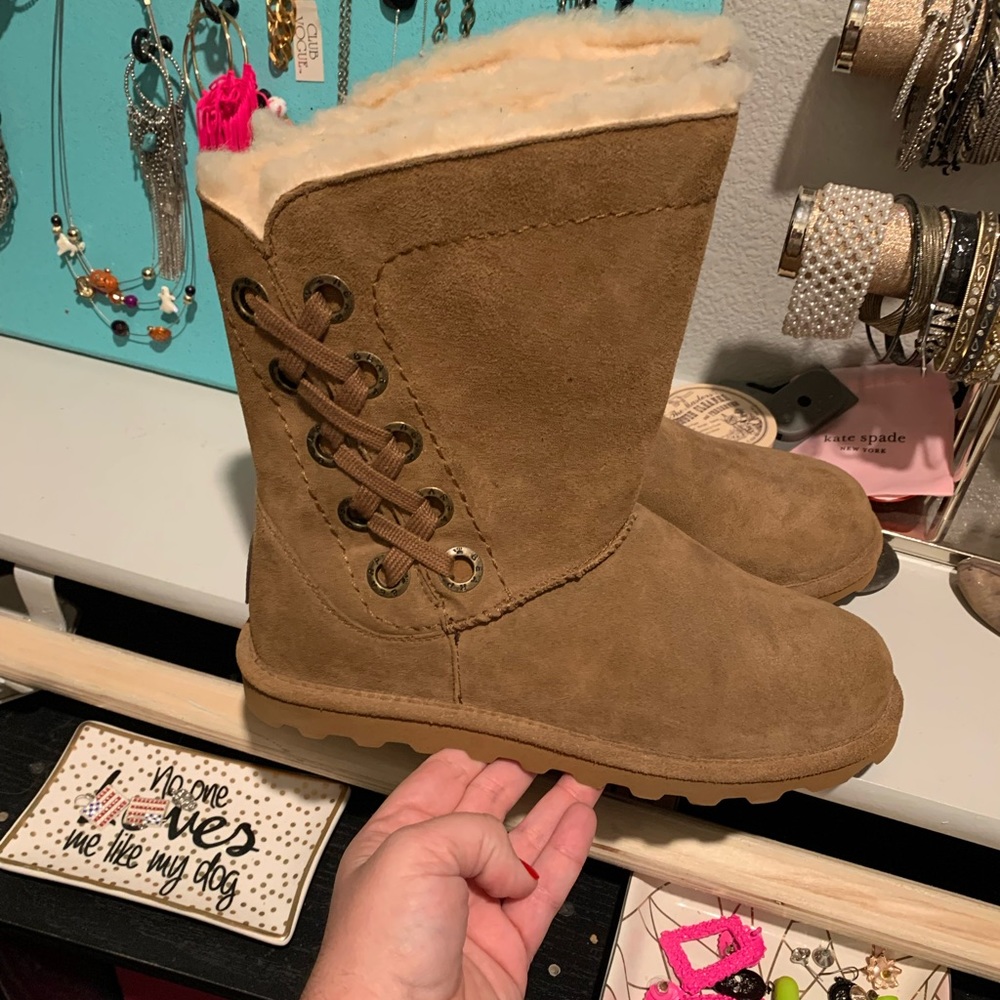 Brand new bear paw boots!